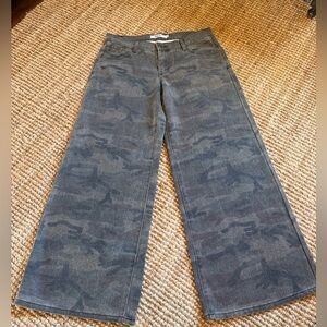 ⚜️REFRAIN CAMO PRINTED WIDE LEG LOW RISE SIZE 9 ⚜️
